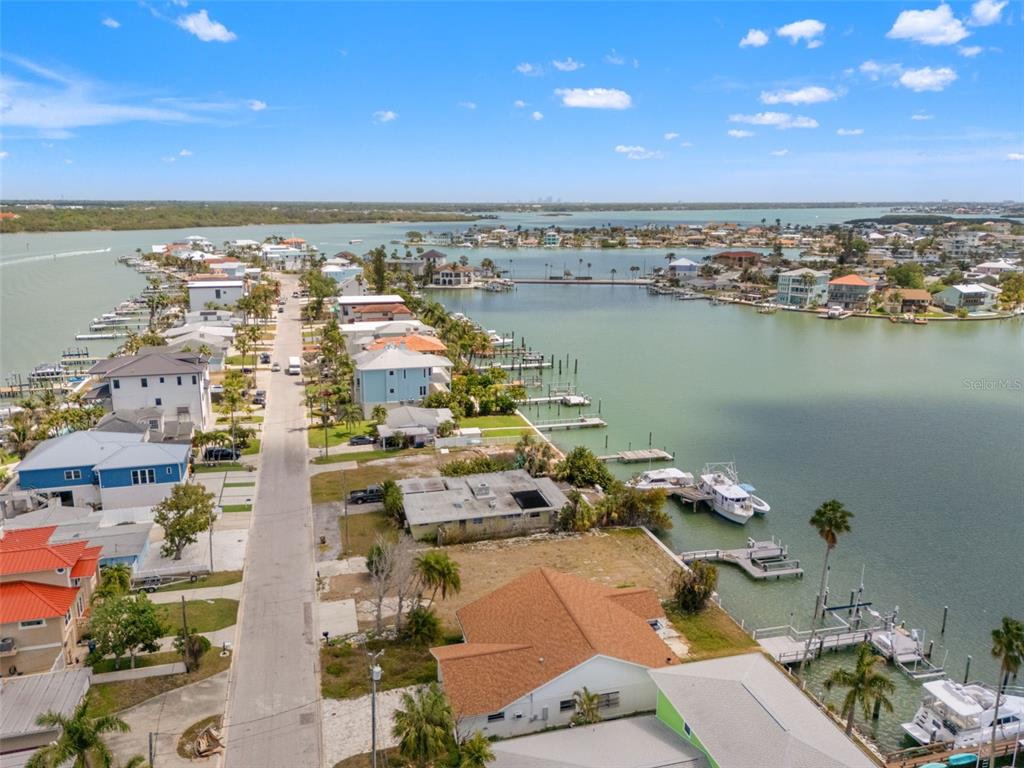 811 Bay Point Drive Madeira Beach, FL 33708 - Photo 7 of 9