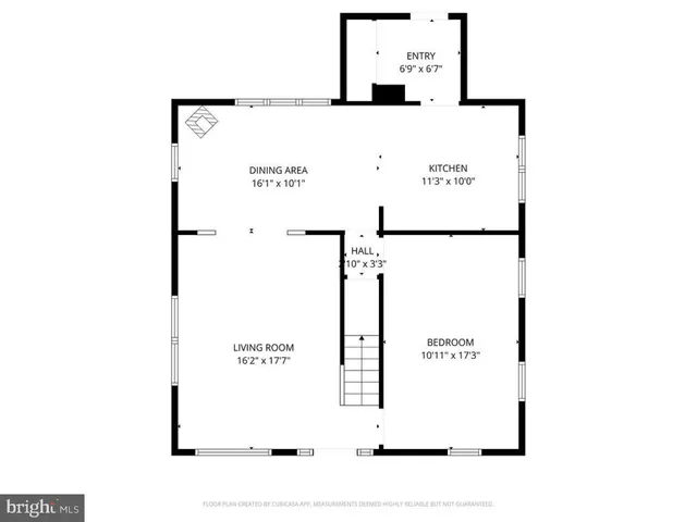 a picture of a wall with a white wall and white wall