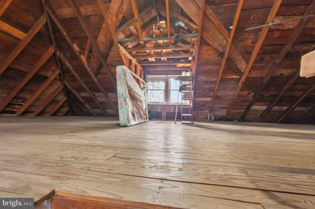 a view of lot of garage