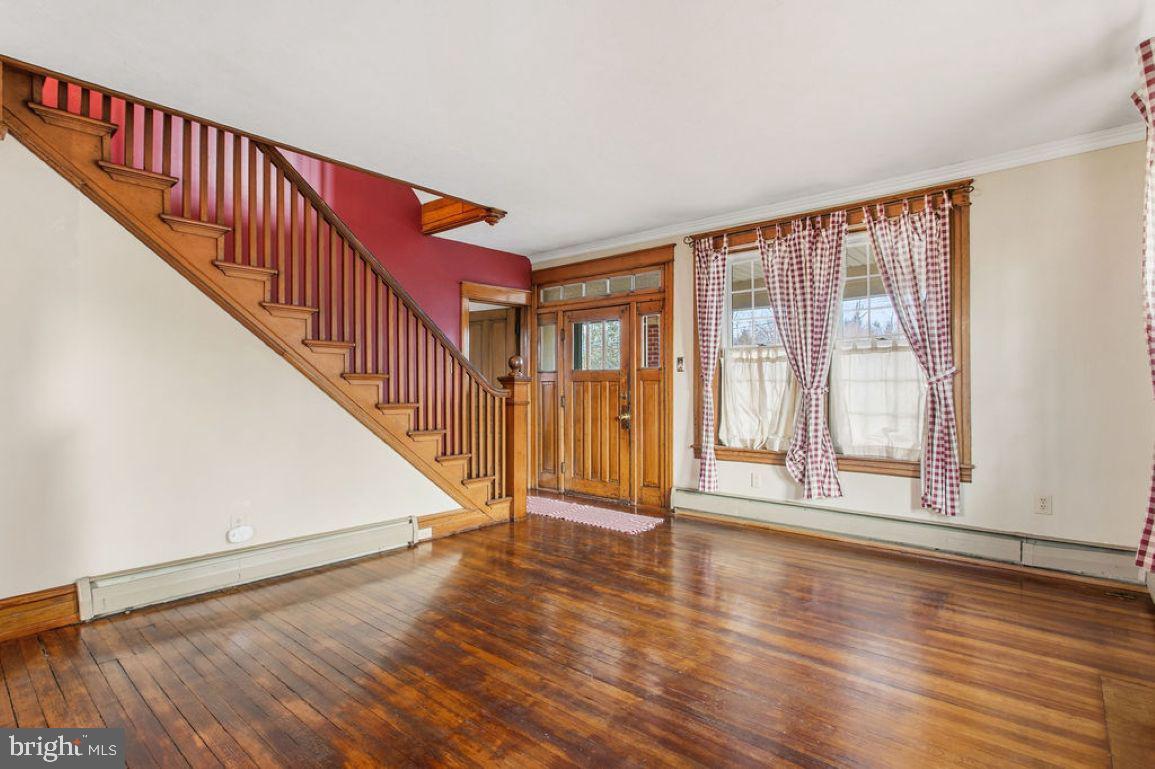 850 Irishtown Road New Oxford, PA 17350 - Photo 4 of 37