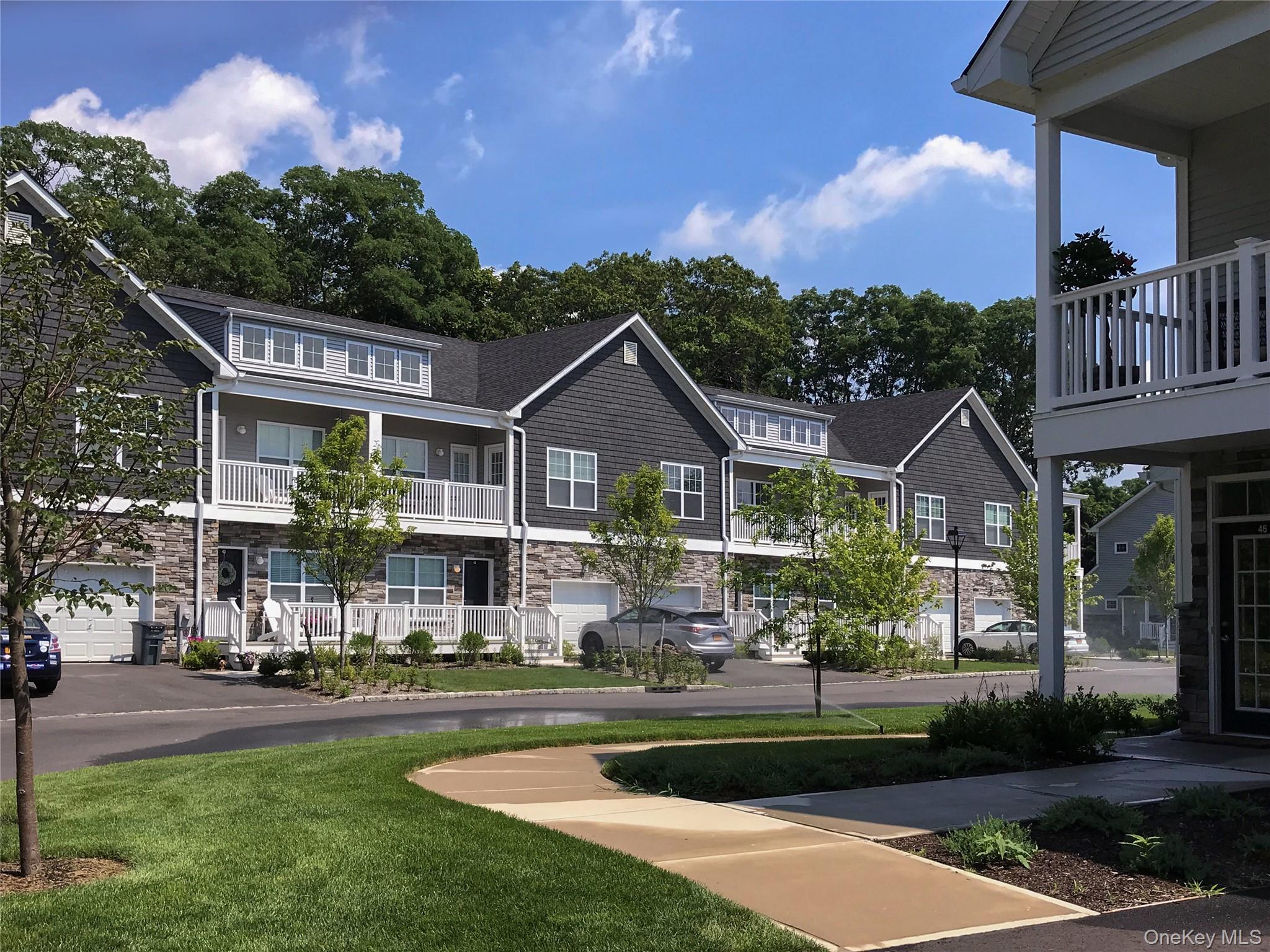 495 Middle Country Road, Unit 28 Selden, NY 11784 - Photo 2 of 5