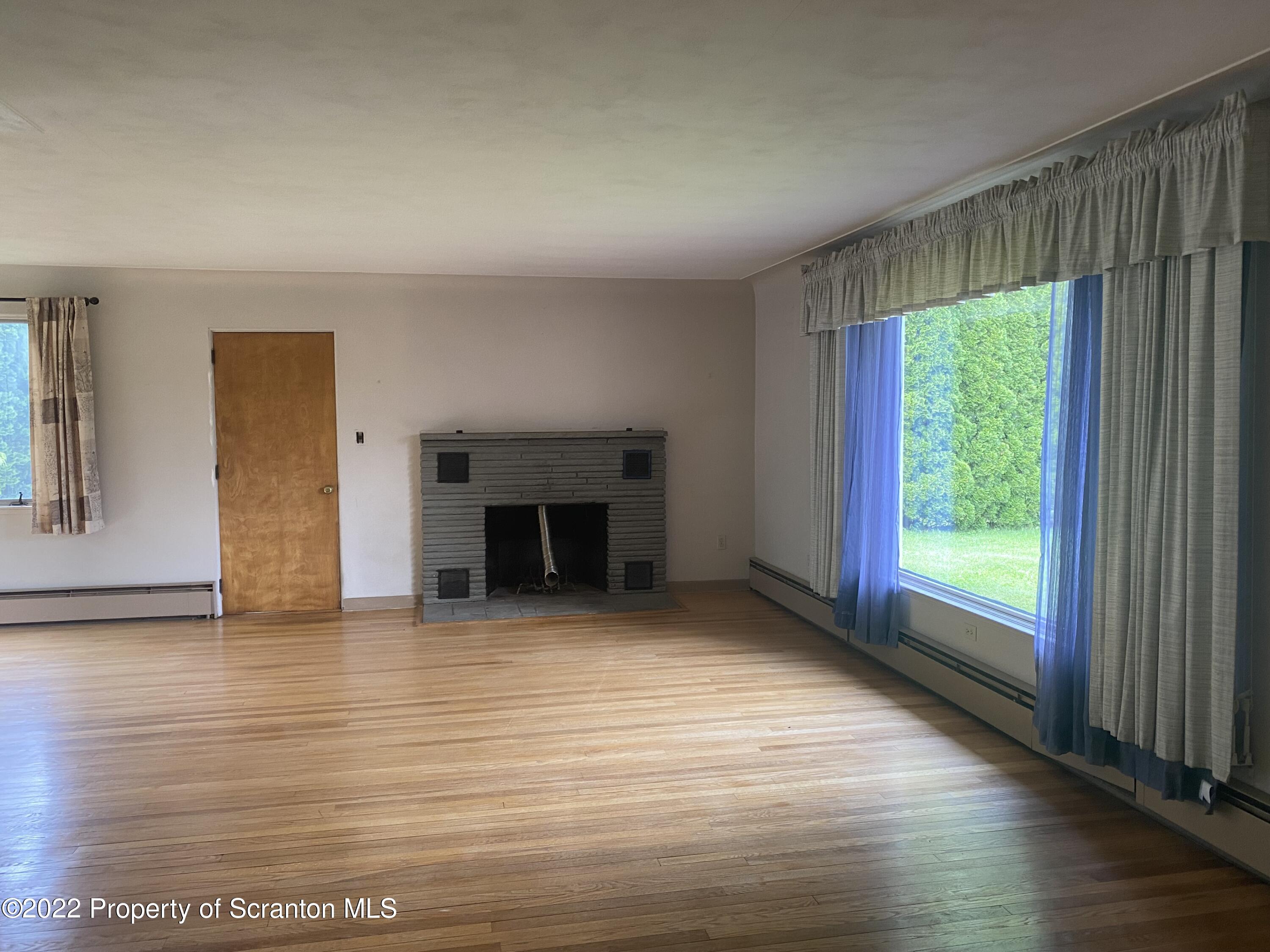 321 Knapp Road Clarks Summit, PA 18411 - Photo 3 of 26 Gallery Image 3