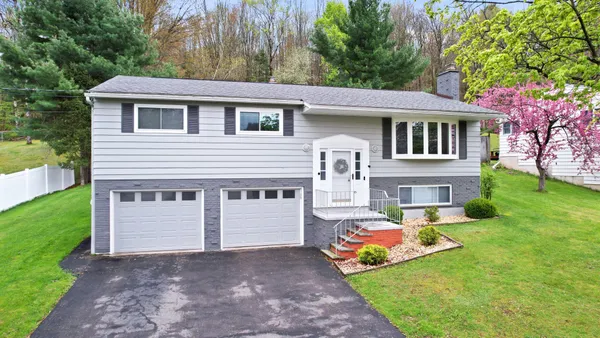 $339,900 | 4104 Drexel Drive, Vestal, NY 13850