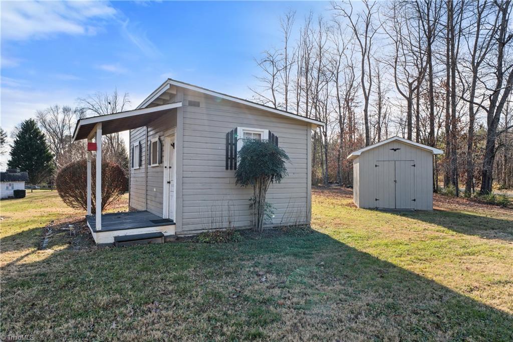 318 Collins Road Elkin, NC 28621 - Photo 32 of 33