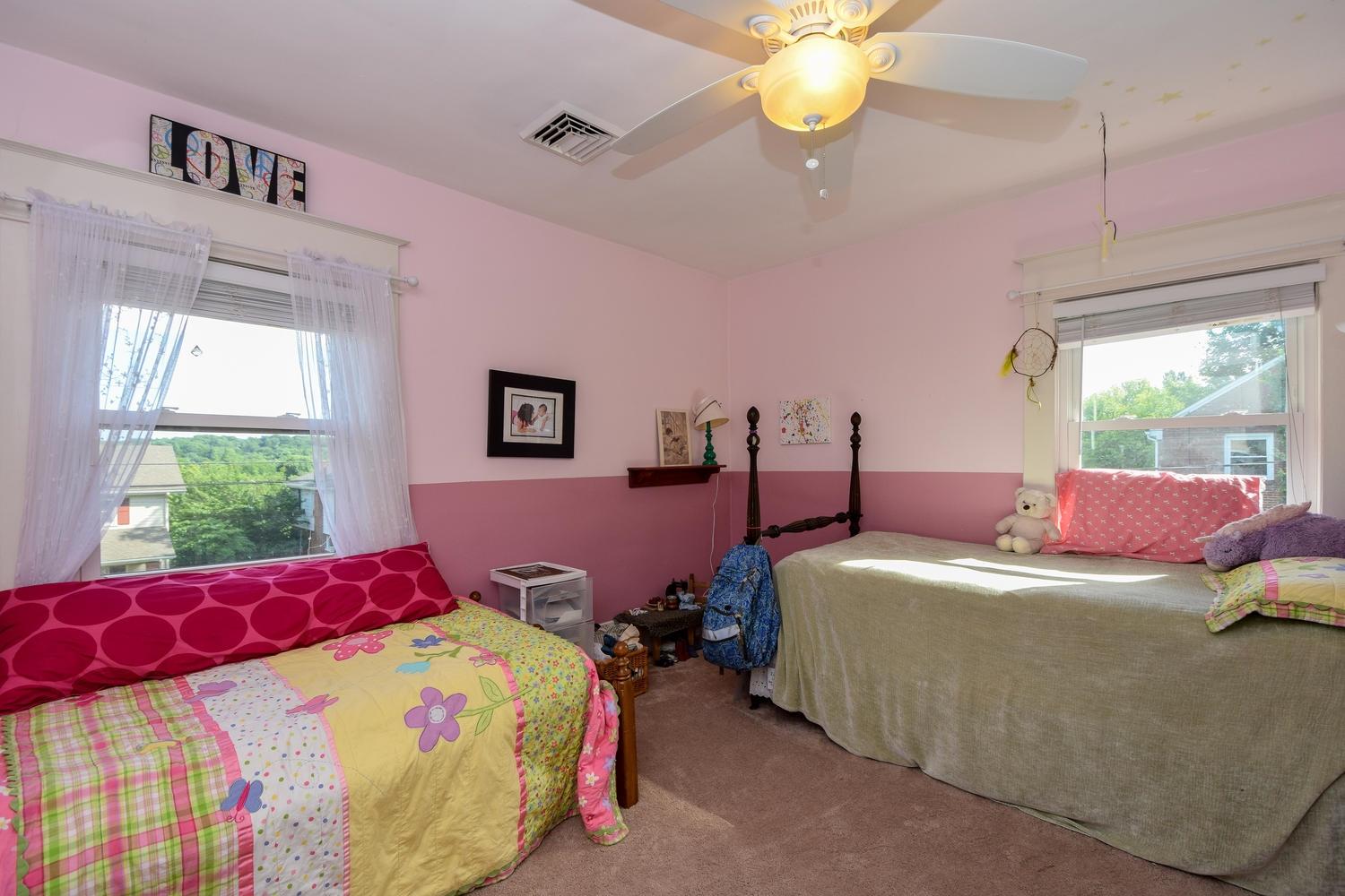 2617 Tillett Road Southwest Roanoke, VA 24015 - Photo 20 of 33 2617 Tillett Rd SW Roanoke VA-large-020-