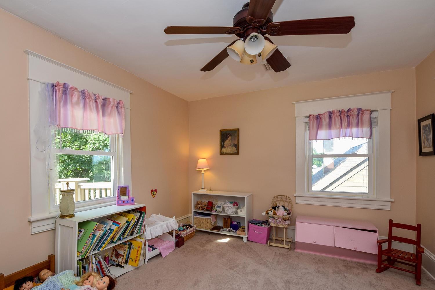 2617 Tillett Road Southwest Roanoke, VA 24015 - Photo 22 of 33 2617 Tillett Rd SW Roanoke VA-large-022-