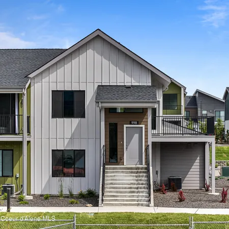 $525,000 | 1229 East Millworx Loop, Post Falls, ID 83854