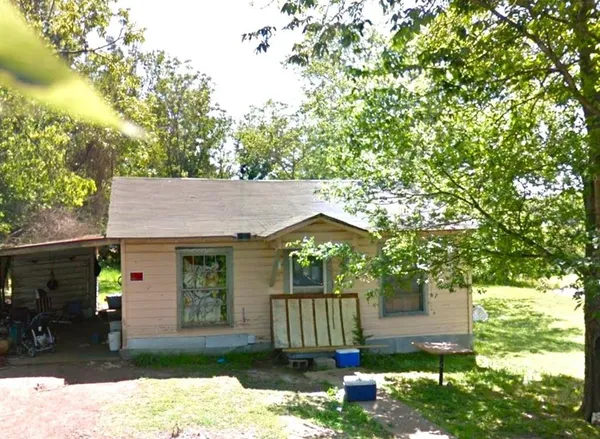 $18,500 | 506 3rd Street, Talco, TX 75487