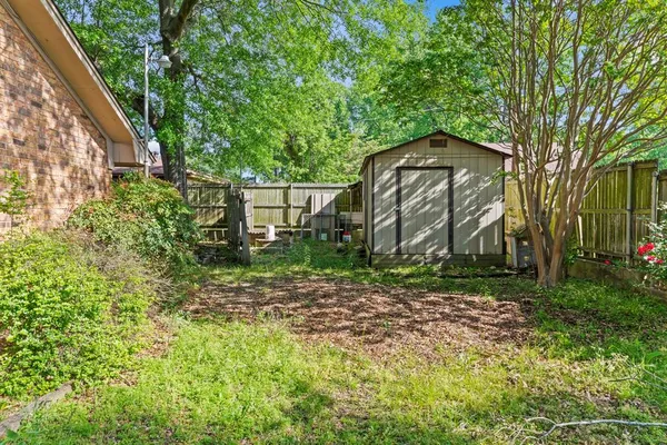 $294,000 | 2090 Fort Drive, Longview, TX 75604