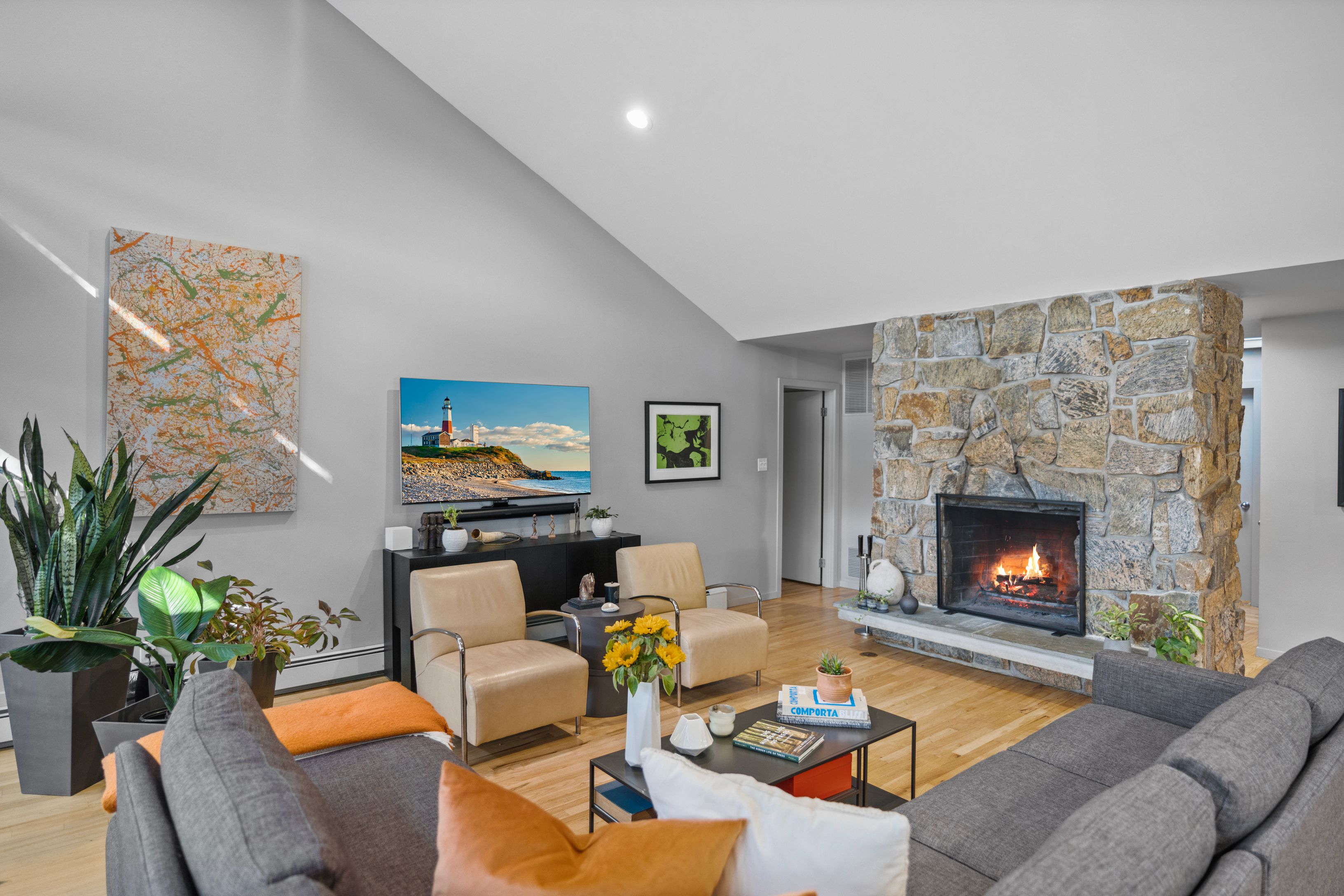 25 North Quarter Road Westhampton, NY 11977 - Photo 4 of 26