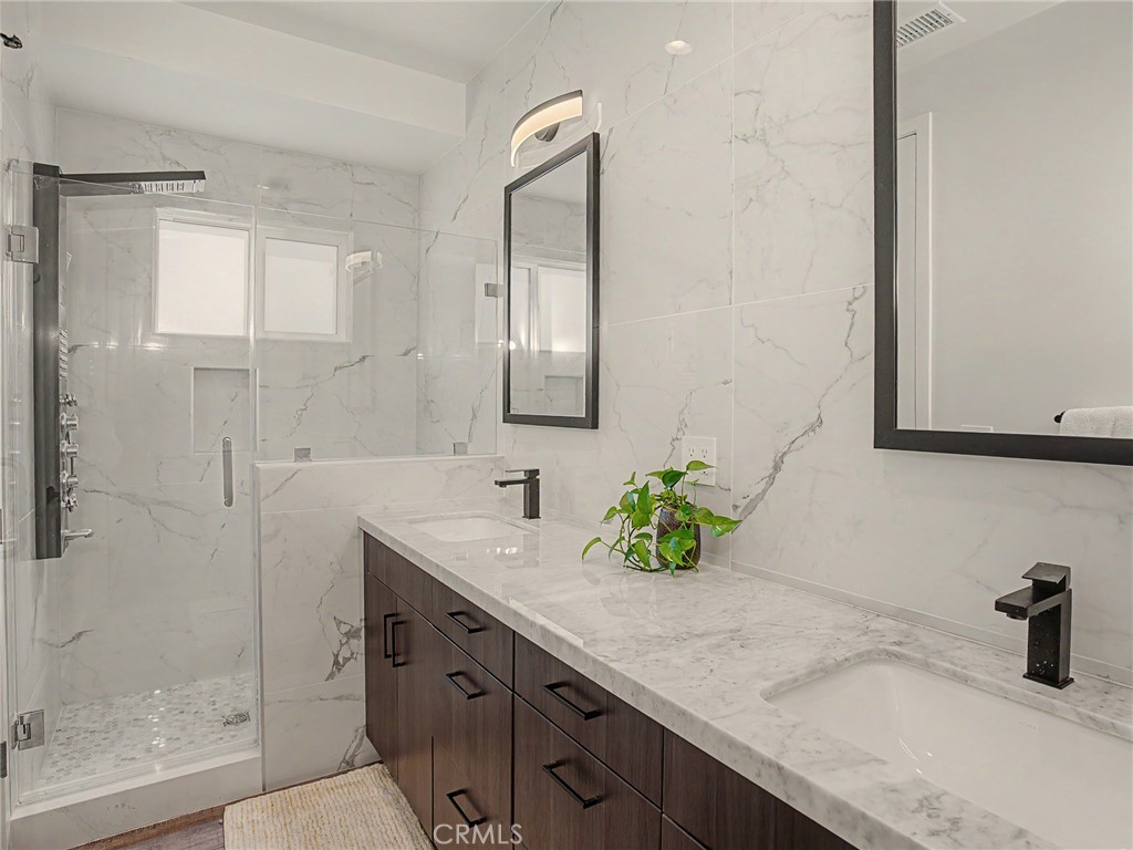 438 Sierra Street El Segundo, CA 90245 - Photo 14 of 26