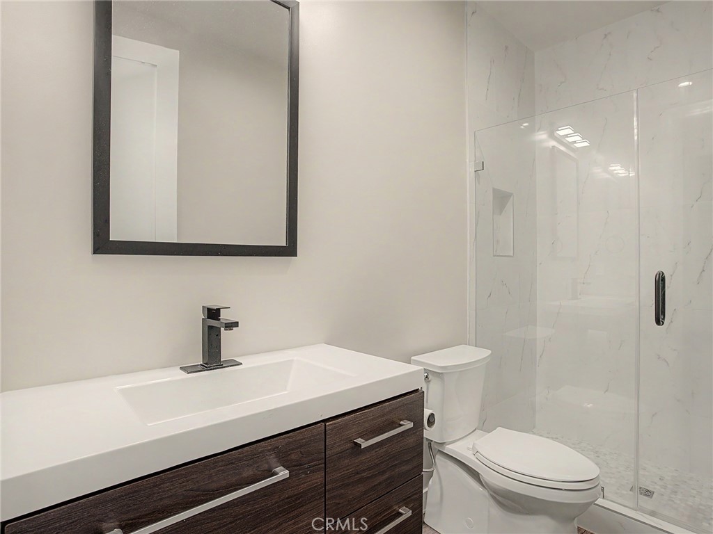 438 Sierra Street El Segundo, CA 90245 - Photo 16 of 26