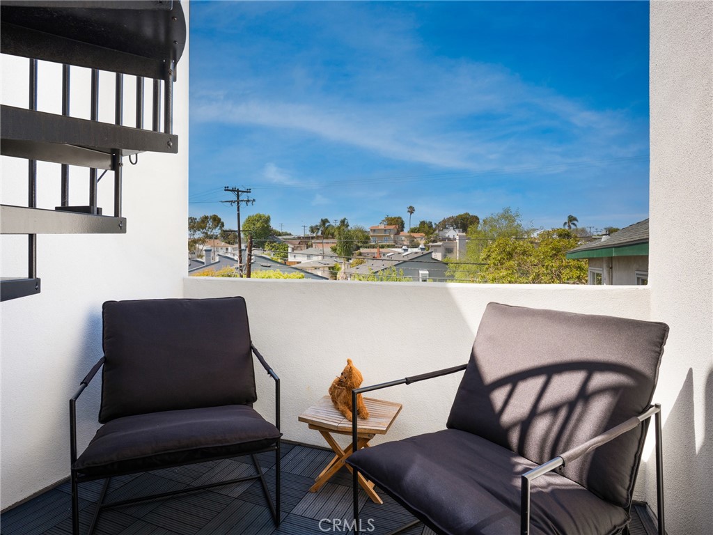 438 Sierra Street El Segundo, CA 90245 - Photo 23 of 26