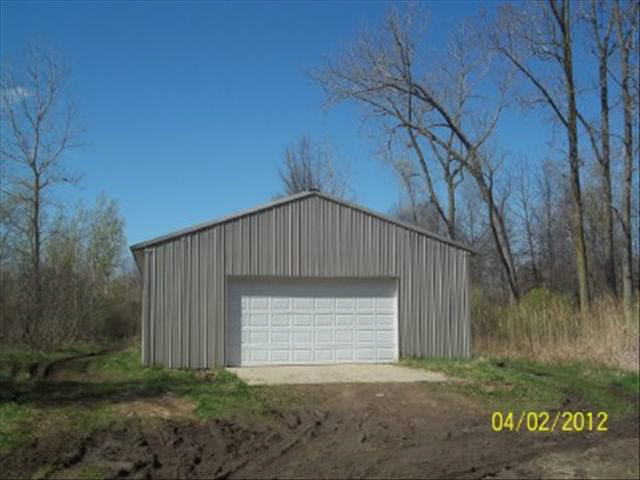 14025 Capernall Road Carleton, MI 48117 - Photo 4 of 6 20090659-3.JPG