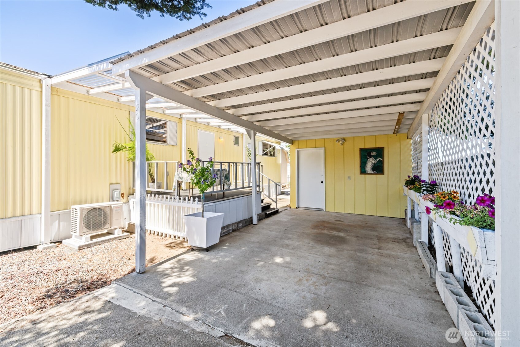 921 South 3rd Avenue, Unit 20 Sequim, WA 98382 - Photo 9 of 37