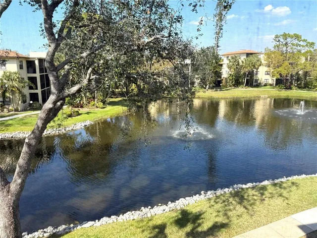 $135,000 | 435 30th Avenue West, Unit D303, Bradenton, FL 34205
