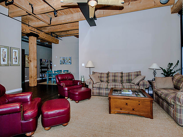 154 West Hubbard Street, Unit 203 Chicago, IL 60654 - Photo 11 of 22