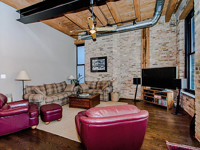 154 West Hubbard Street, Unit 203 Chicago, IL 60654 - Photo 10 of 22