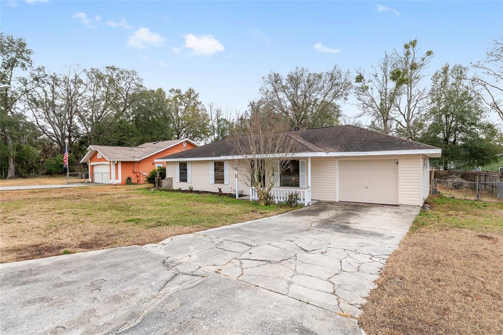40 Teak Run Ocala, FL 34472 - Photo 2 of 45