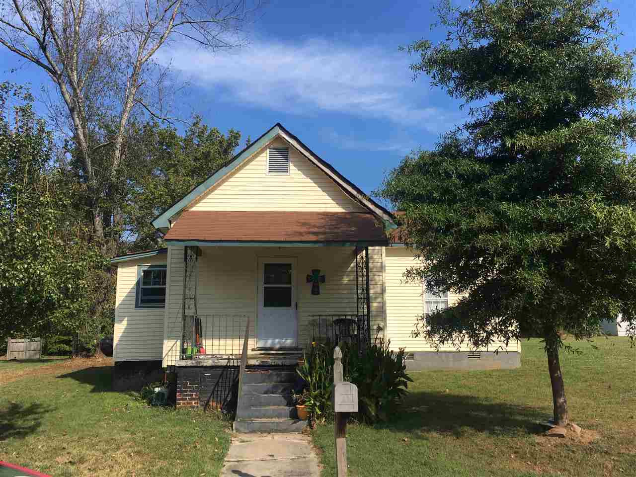22 Butler Street Jackson, TN 38301 - Photo 1 of 1 front view of a house with a yard