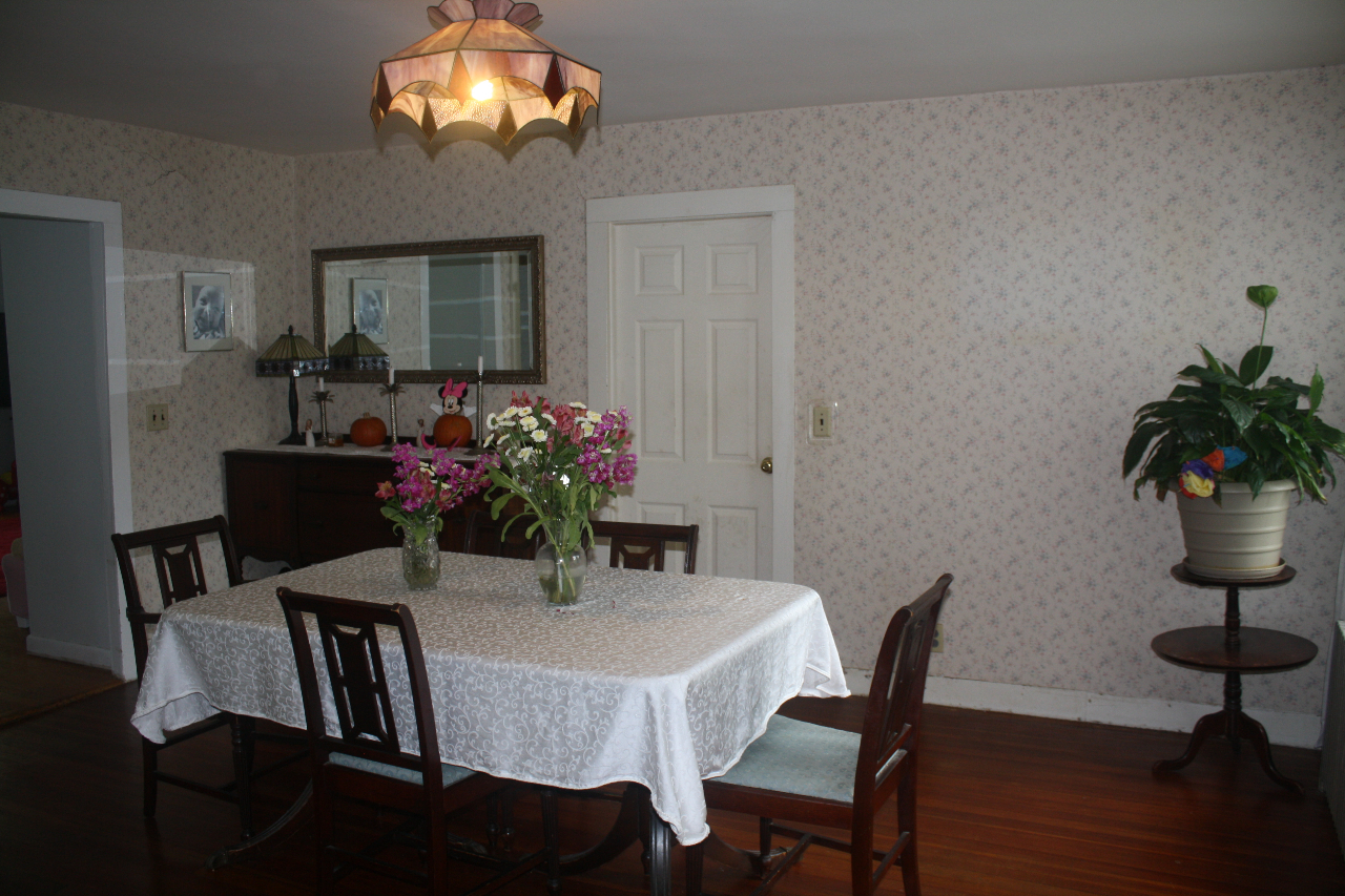 13 Glendale Road Stockbridge, MA 01262 - Photo 6 of 10 a view of a dining room with furniture and wooden floor