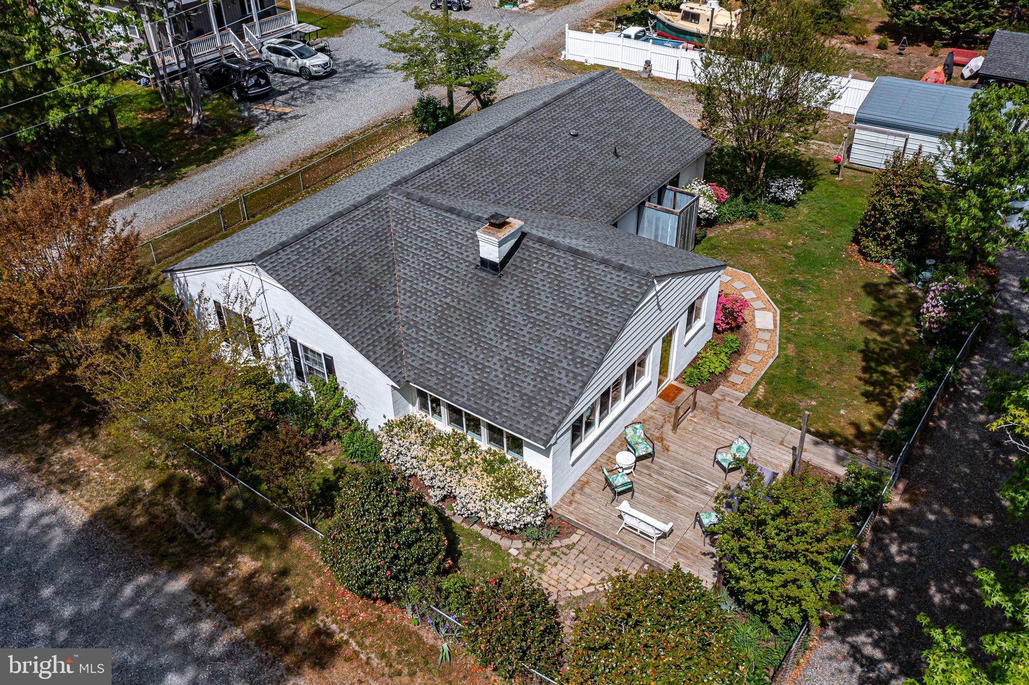 239 Lane Road Reedville, VA 22539 - Photo 35 of 61 an aerial view of a house with a yard