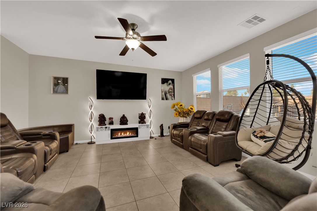 4675 High Anchor Street Las Vegas, NV 89121 - Photo 13 of 33