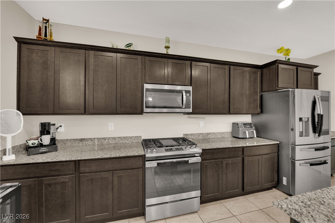 4675 High Anchor Street Las Vegas, NV 89121 - Photo 6 of 33