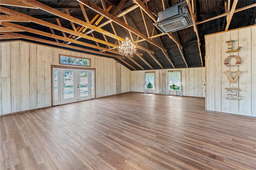 1210 VZ County Road Canton, TX 75103 - Photo 11 of 29 a view of an empty room