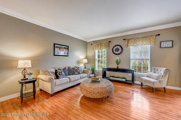 $814,900 | 20 Misty Lane, Clarks Summit, PA 18411