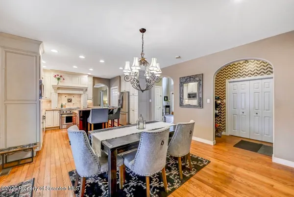 $814,900 | 20 Misty Lane, Clarks Summit, PA 18411