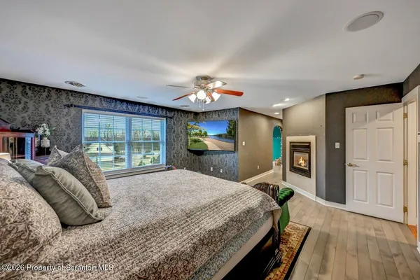 $814,900 | 20 Misty Lane, Clarks Summit, PA 18411