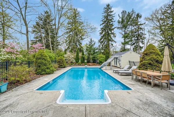 $814,900 | 20 Misty Lane, Clarks Summit, PA 18411