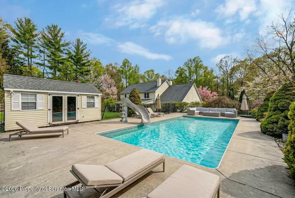 $814,900 | 20 Misty Lane, Clarks Summit, PA 18411