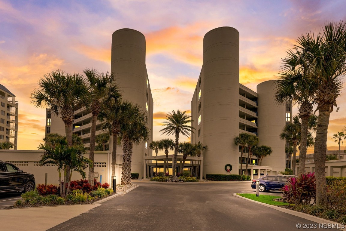 4493 South Atlantic Ave Unit 301  