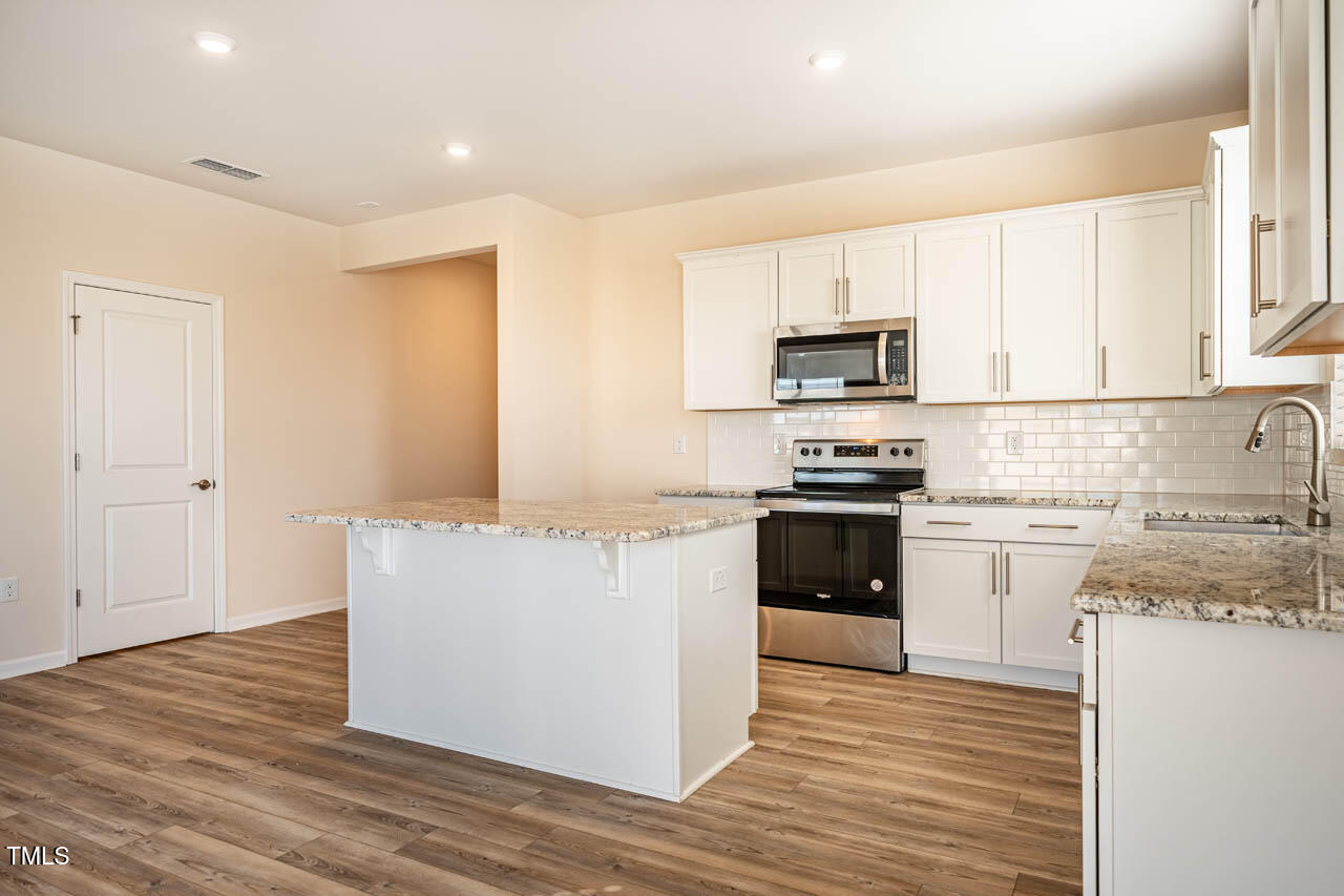 3541 Arctic Brook Street Raleigh, NC 27604 - Photo 11 of 34 3541ArcticBrookSt-22