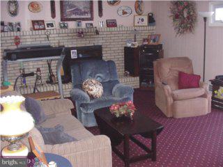 82 Albemarle Road Hamilton Square, NJ 08690 - Photo 4 of 6
