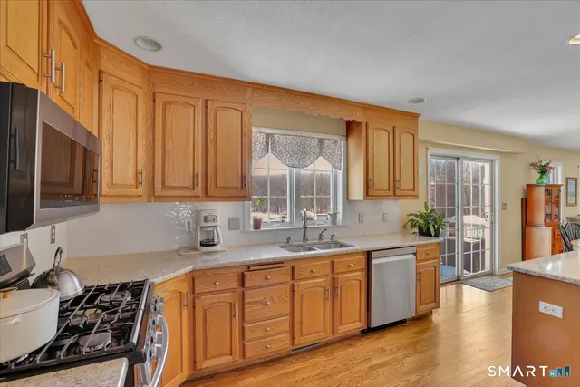 $684,900 | 1275 Mt Vernon Road, Southington, CT 06489