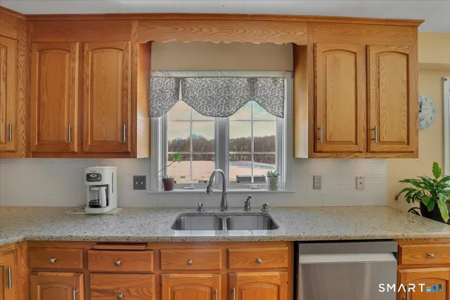 $684,900 | 1275 Mt Vernon Road, Southington, CT 06489