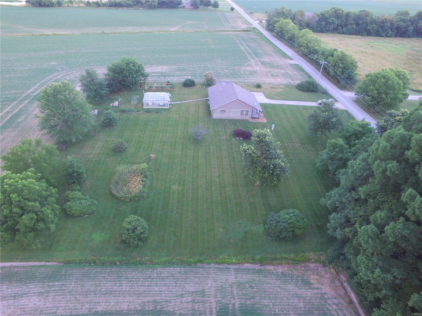 9101 Breese Road Breese, IL 62230 - Photo 5 of 33
