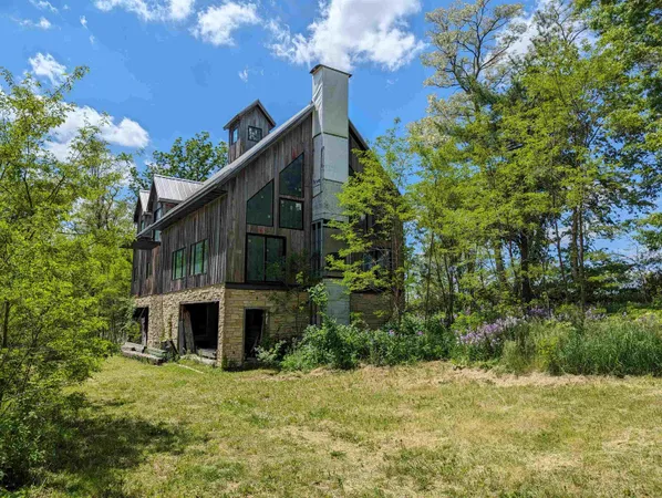 $190,000 | 5870 Il Route, Freeport, IL 61032