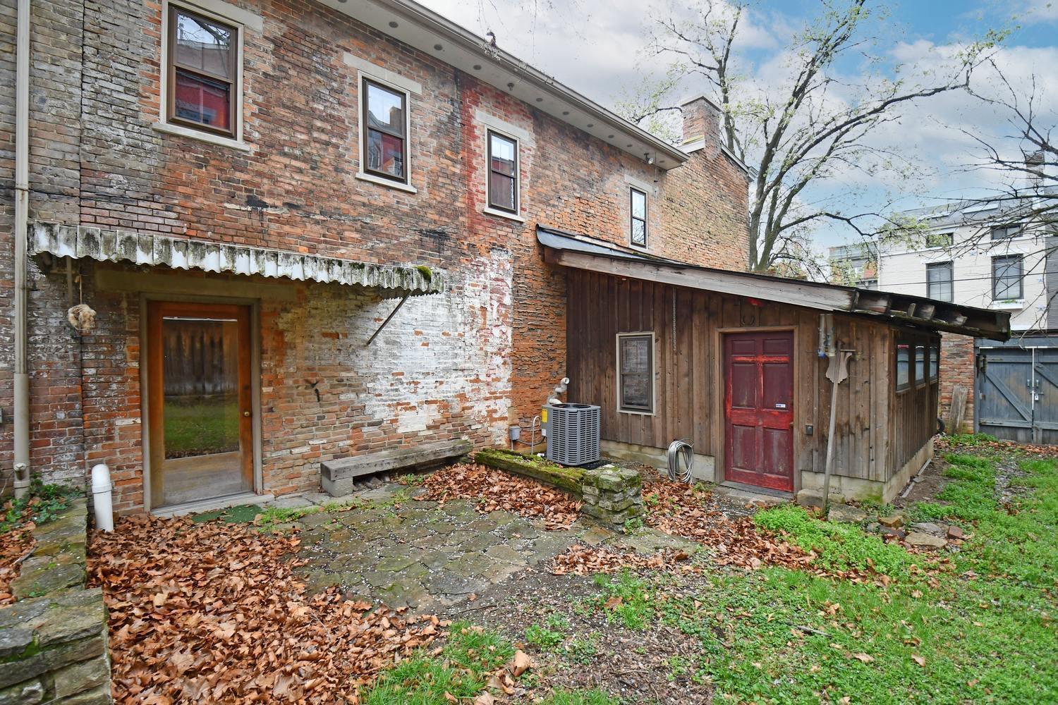 1306 Spring Street Cincinnati, OH 45202 - Photo 39 of 43