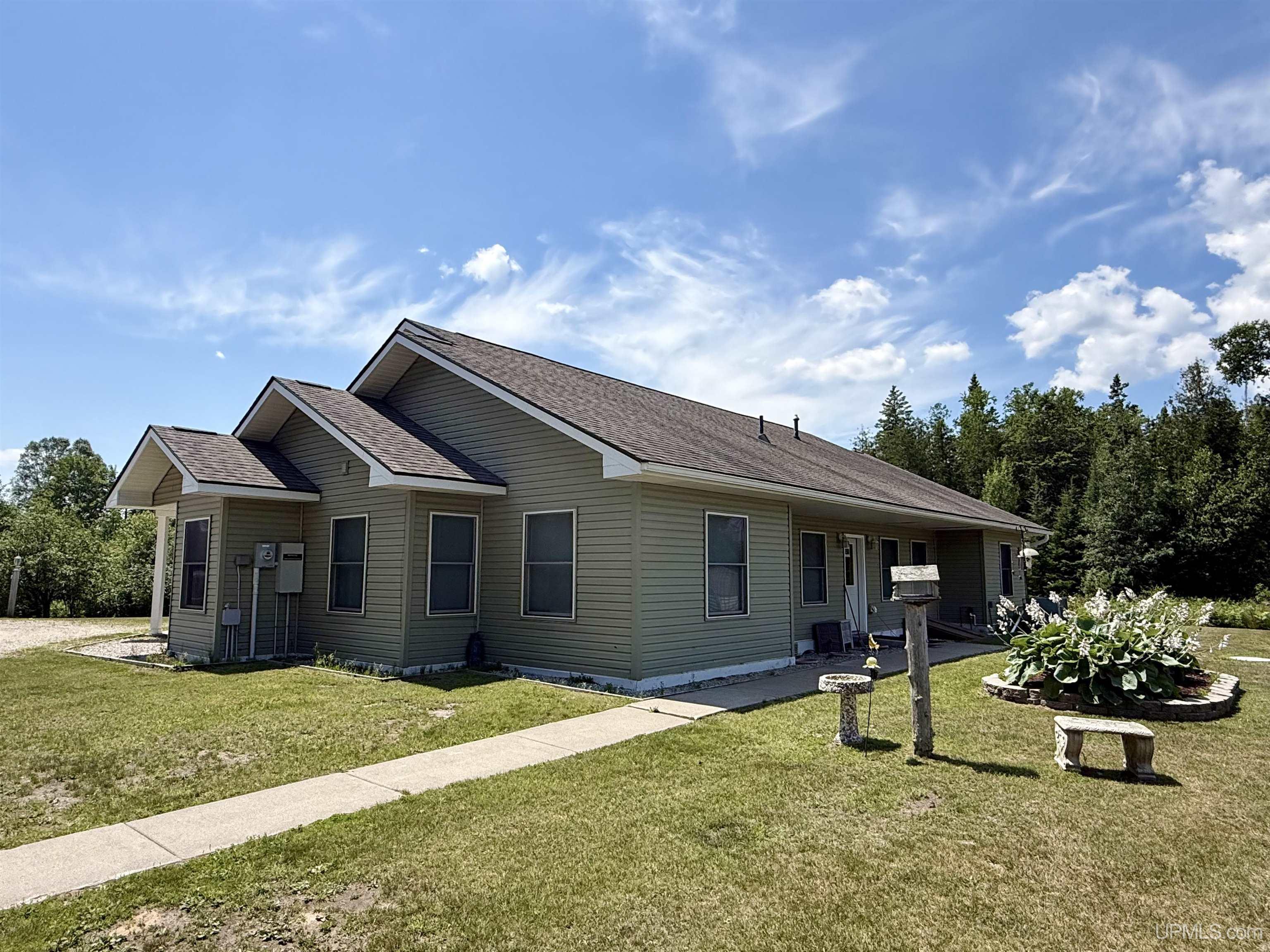 8082 Highway 2 Manistique, MI 49854 - Photo 9 of 56