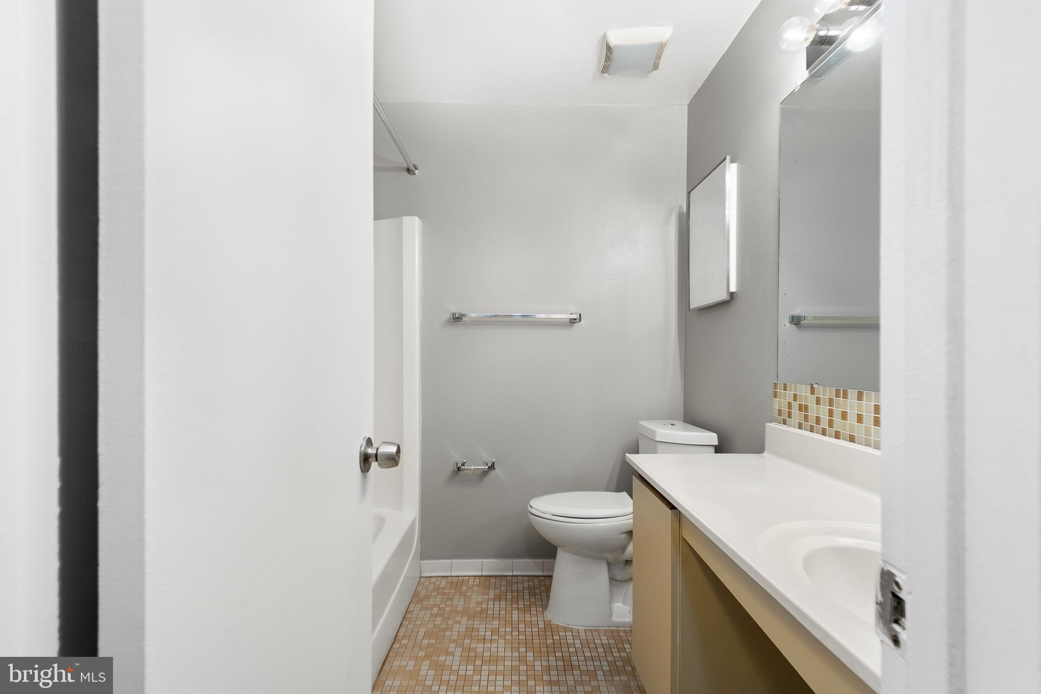 18927 Mills Choice Road, Unit 6 Montgomery Village, MD 20886 - Photo 27 of 33