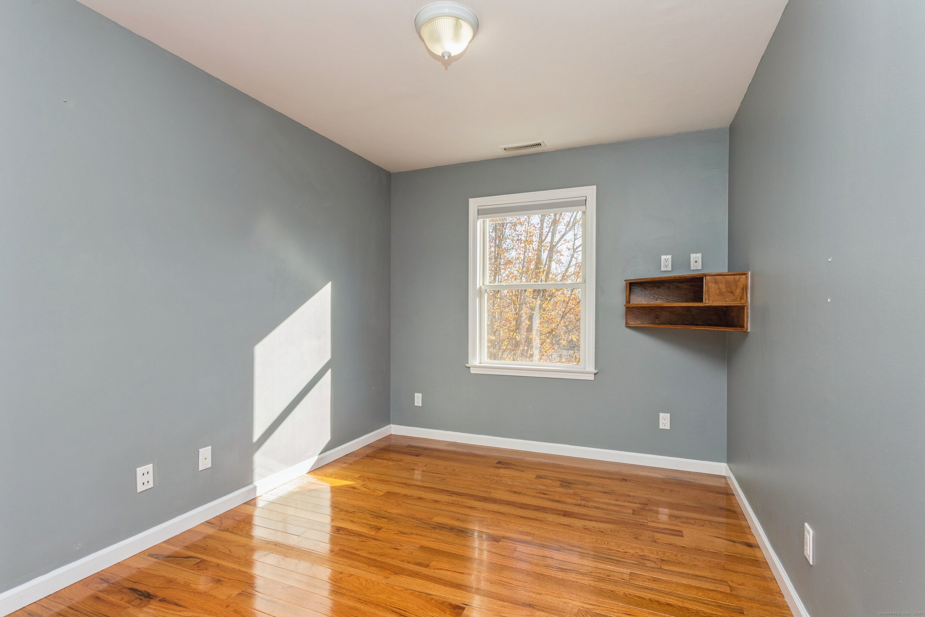 11 Scuppo Road, Unit 204 Danbury, CT 06811 - Photo 11 of 17 a view of an empty room with a window