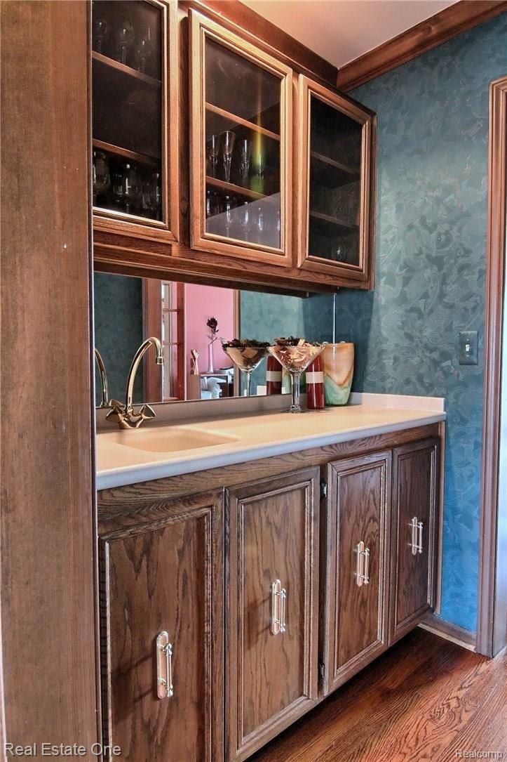 3362 Greenspring Lane Rochester, MI 48309 - Photo 10 of 40 Butlers Pantry.jpg