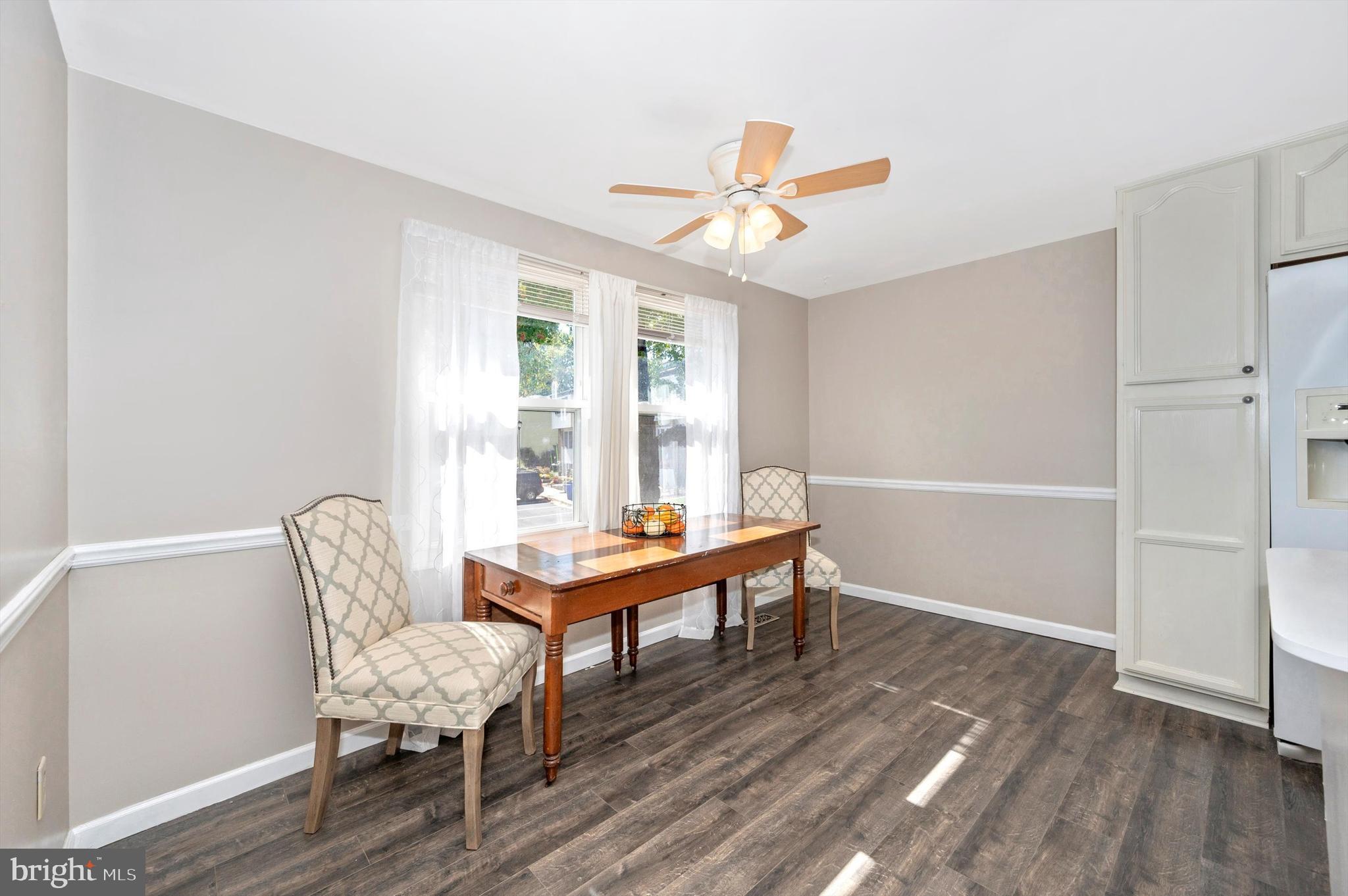 17526 Kohlhoss Road Poolesville, MD 20837 - Photo 7 of 42 a room with furniture and a window