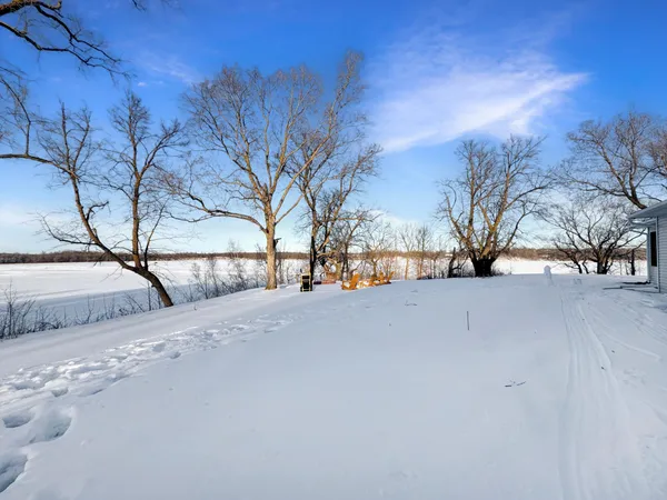 $475,000 | 37616 390th Avenue Southeast, Fosston, MN 56542