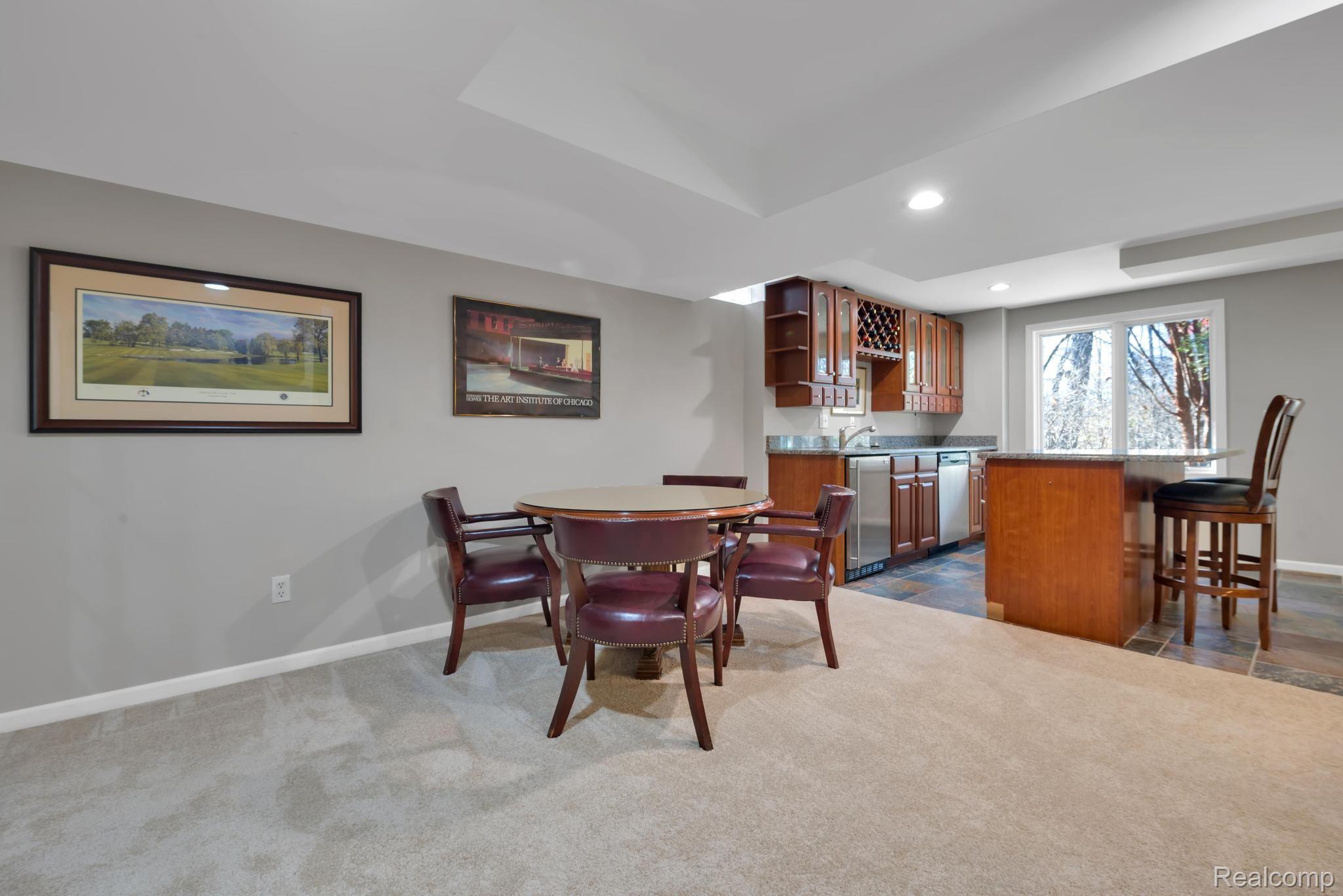 2177 Clinton View Circle Rochester, MI 48309 - Photo 48 of 74 Gallery Image 48