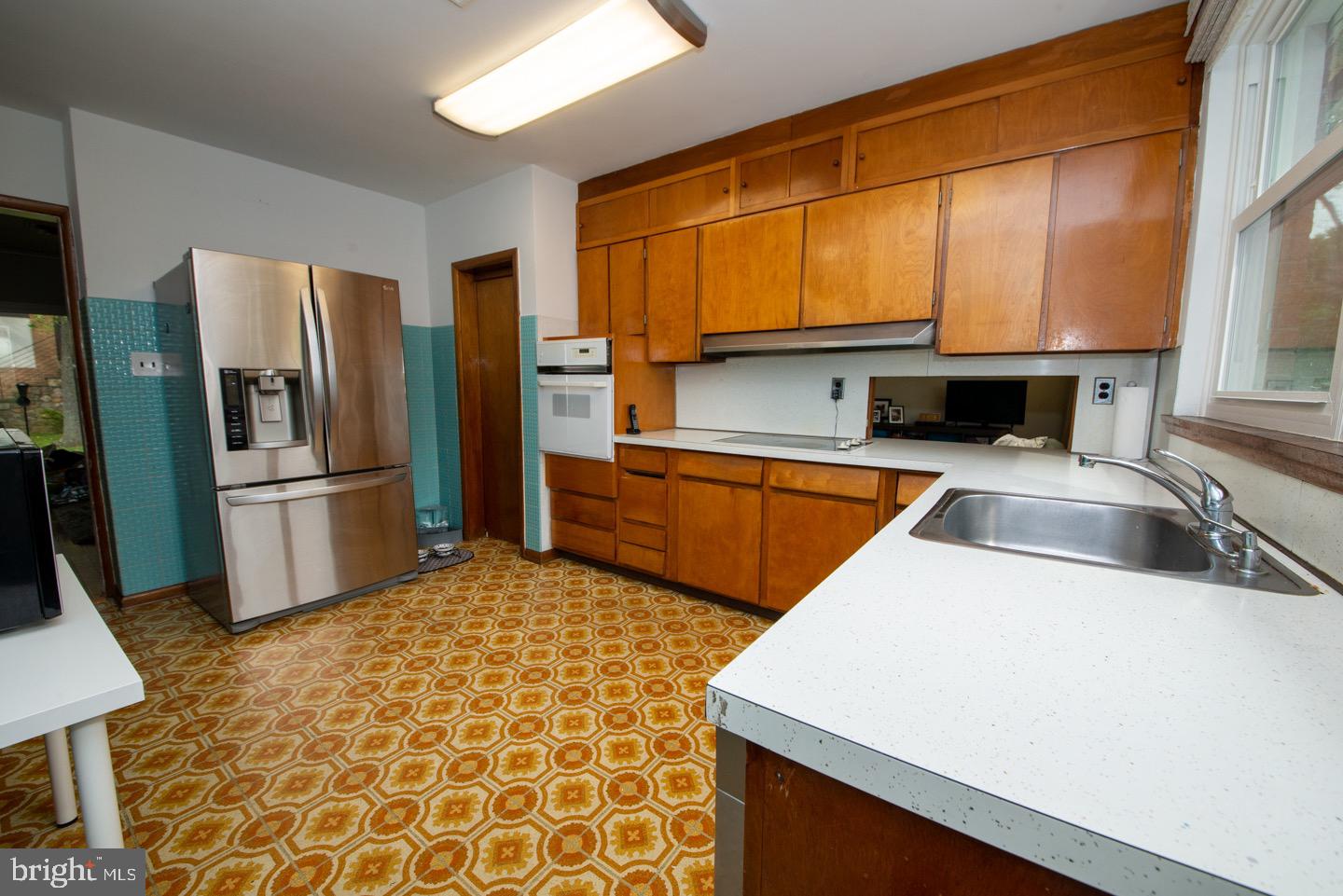 117 Kingston Road Cheltenham, PA 19012 - Photo 24 of 42